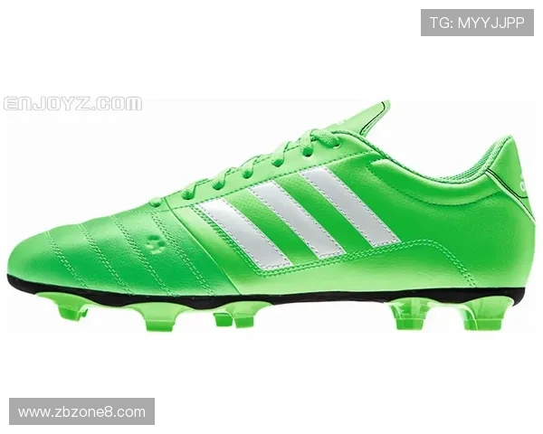 足球鞋舌翻盖开版技巧与设计思路解析